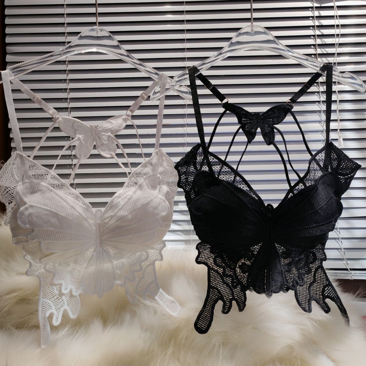 Эрвээхийтэй топ hover