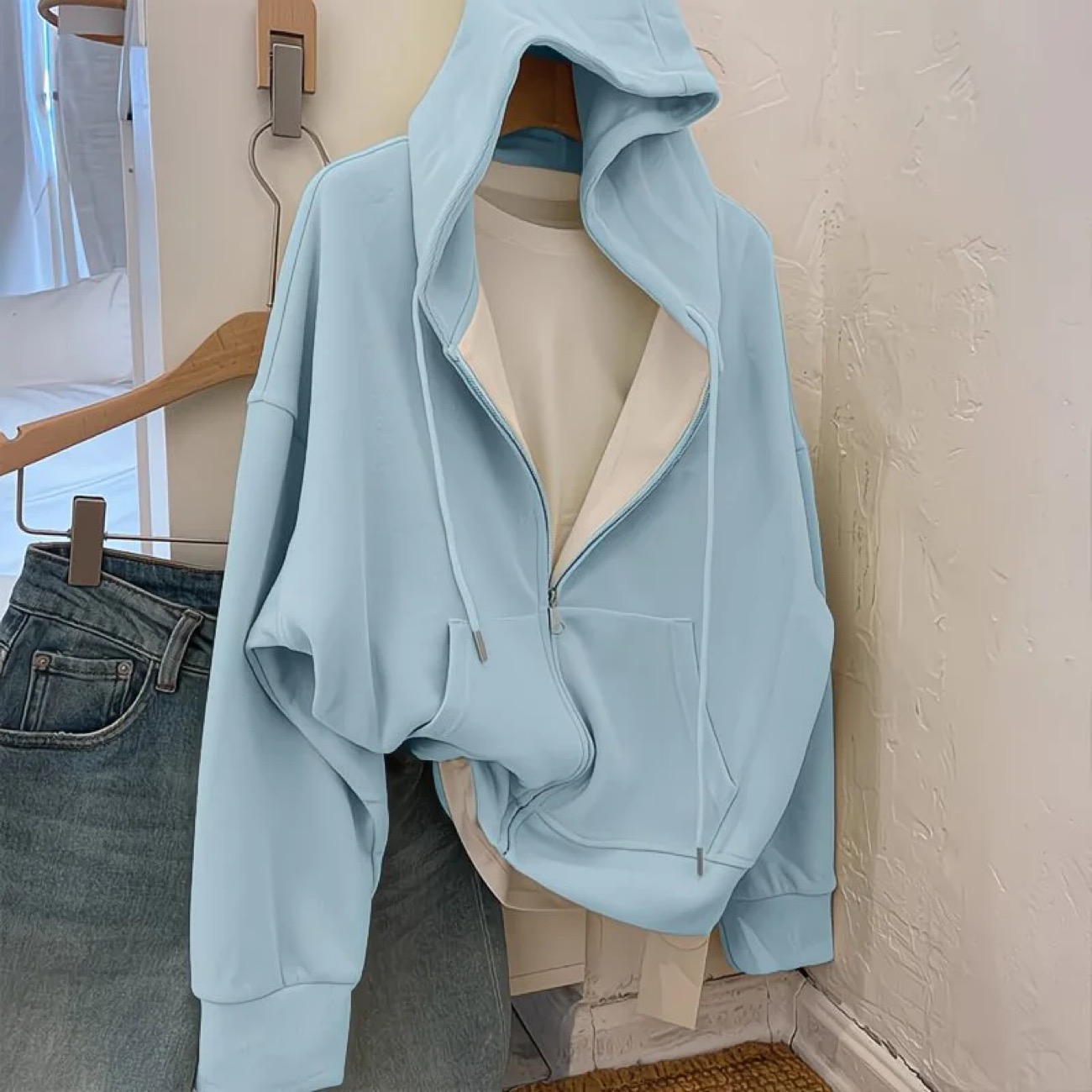 Цахилгаантай сул хүүдий hover