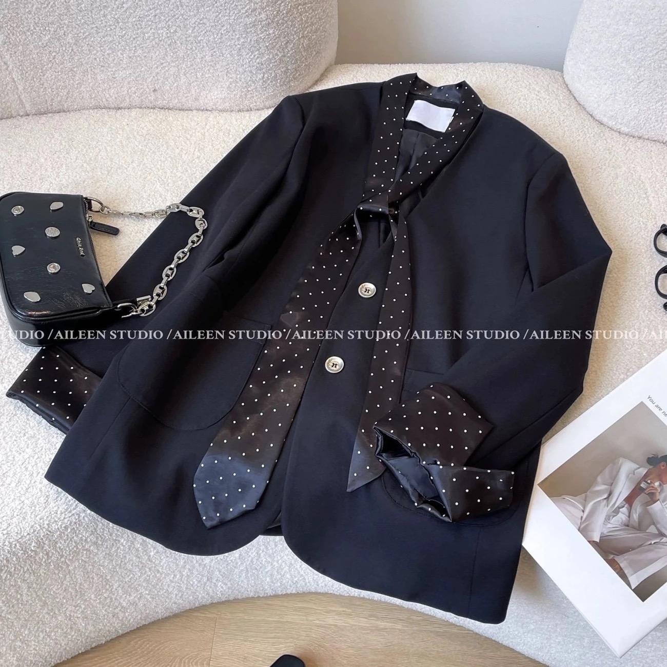 Зангиатай пиджак